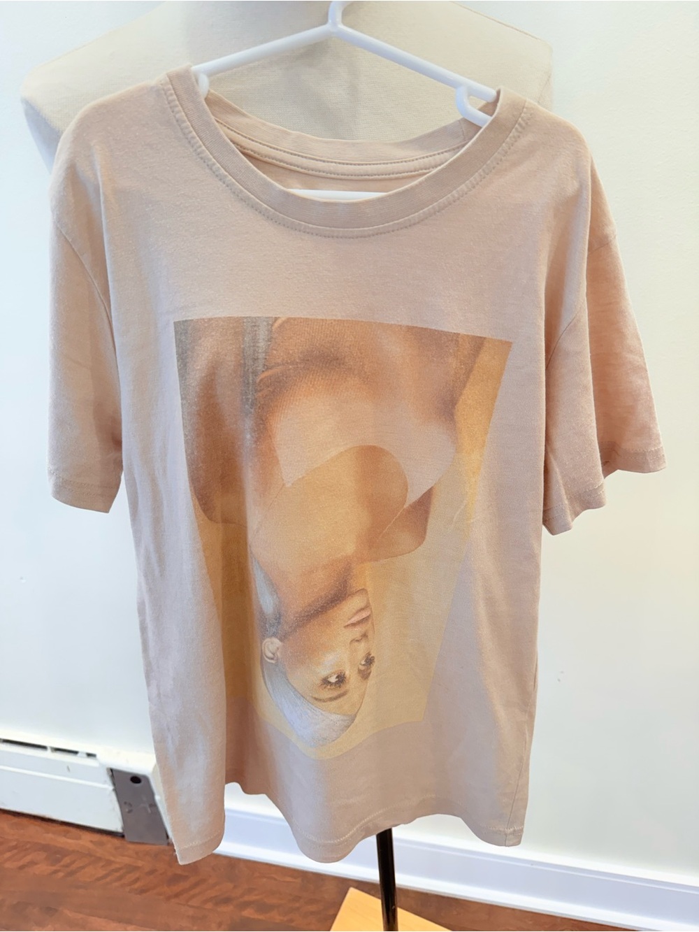 Ariana Grande picture tshirt for girls - size 10-12